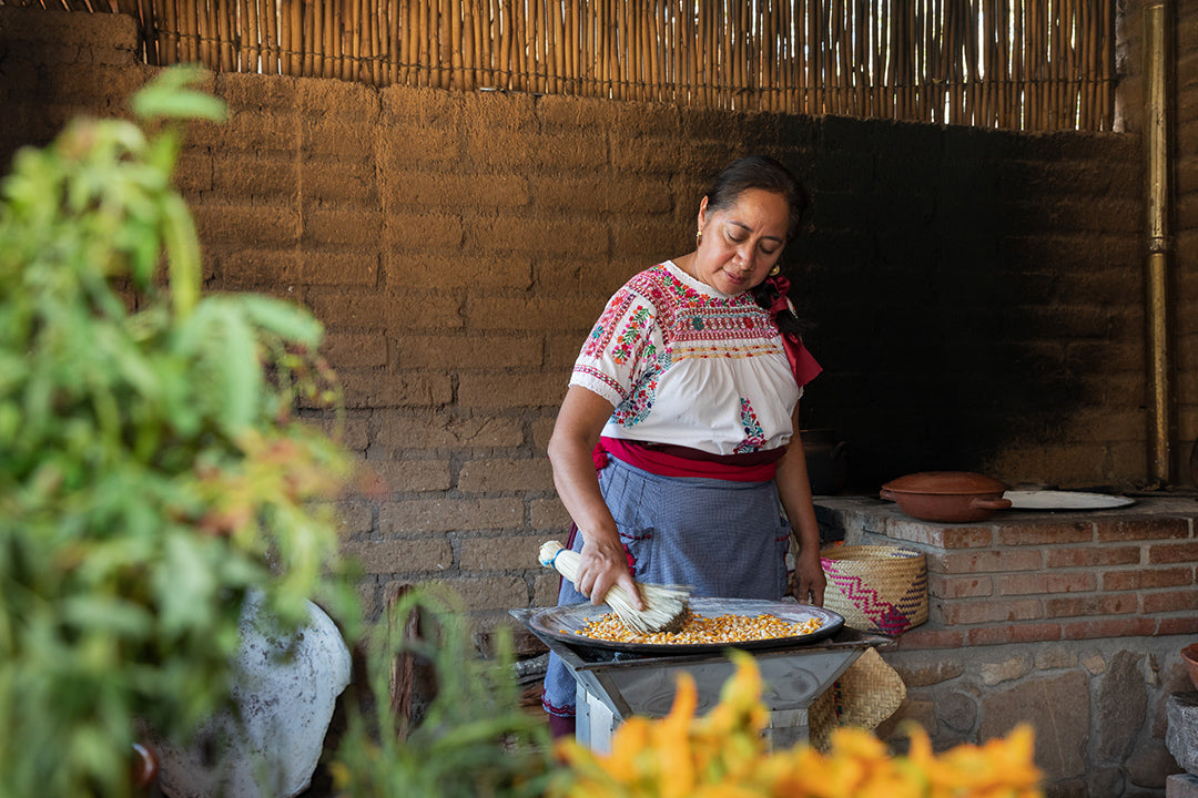 La elaboración de Chocolate atole con cacao blanco