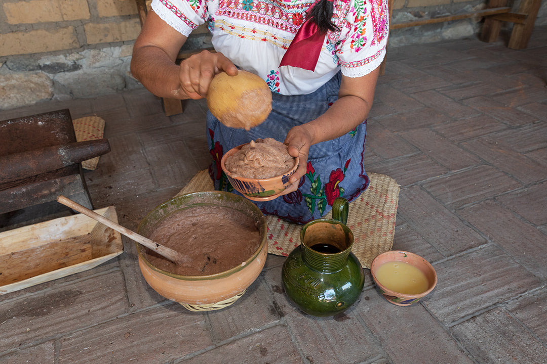 La elaboración de Chocolate atole con cacao blanco